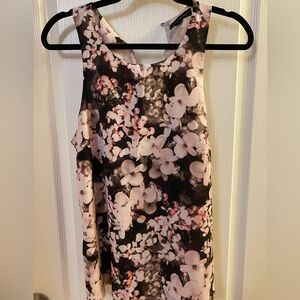 Banana Republic Ladies Sleeveless Top, Size M